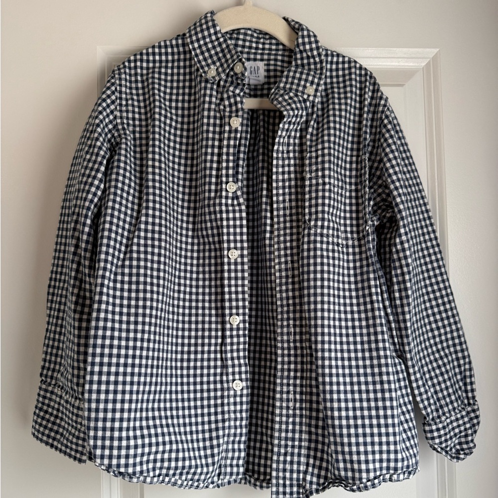 GAP kids Navy and White Checkered Shirt, size small, 100% cotton, never worn